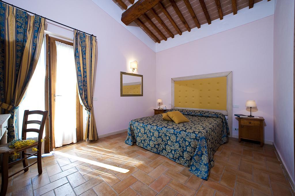 Antica Fonte Resort Casole dʼElsa Rom bilde